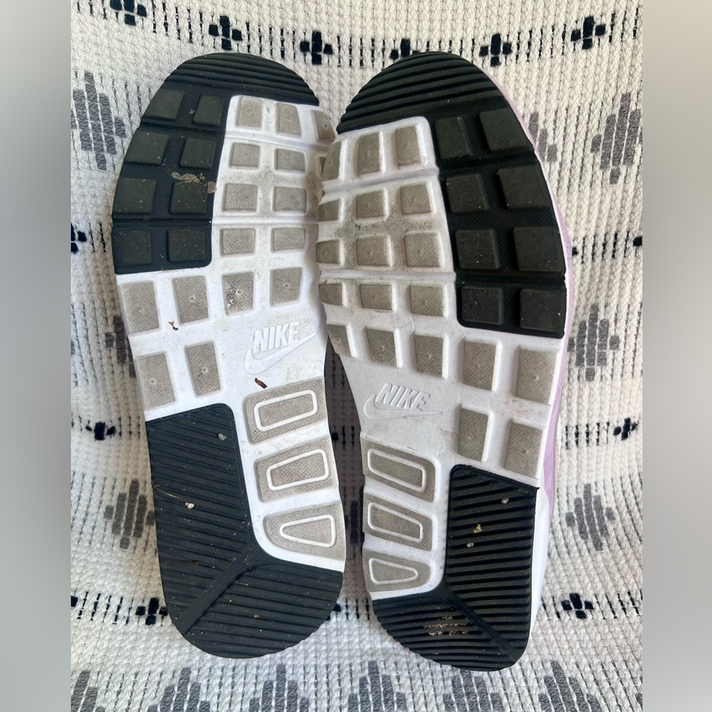 Nike Air Max SC Women's White and Purple Sneakers, Size 9 - Picture 7 of 7